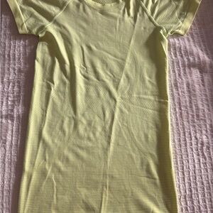Lululemon Swiftly Tech Short Sleeve Shirt 2.0 Distorted Noise Neon Lemon Sorbet